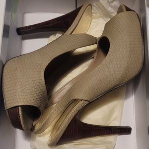 Jessica Simpson Taupe Slingback Pumps
